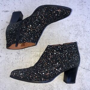 Eric Micheal booties